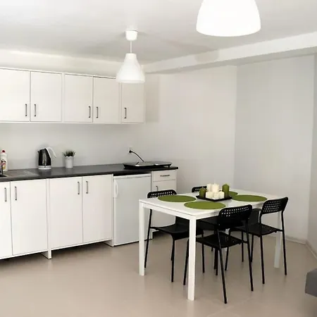 - W Urokliwym Miejscu Apartmán Porąbka